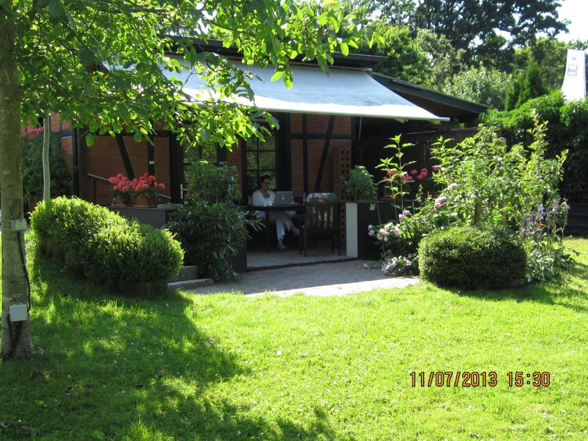 Hotel Altes Zollhaus Am Klinikum Lubeca Exterior foto